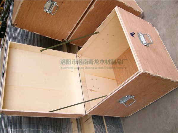 精密仪器运输中物流木箱的减震方案